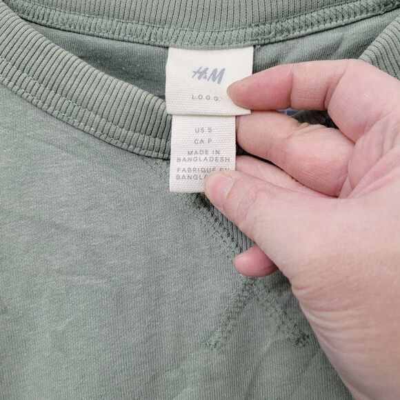 2/$20 H&M Green Crewneck Sweatshirt Top Size: Small - Picture 7 of 7